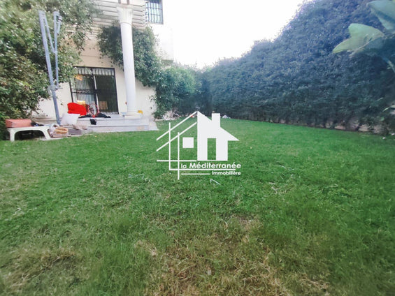 A louer un superbe s+2 avec jardin à chotrana
