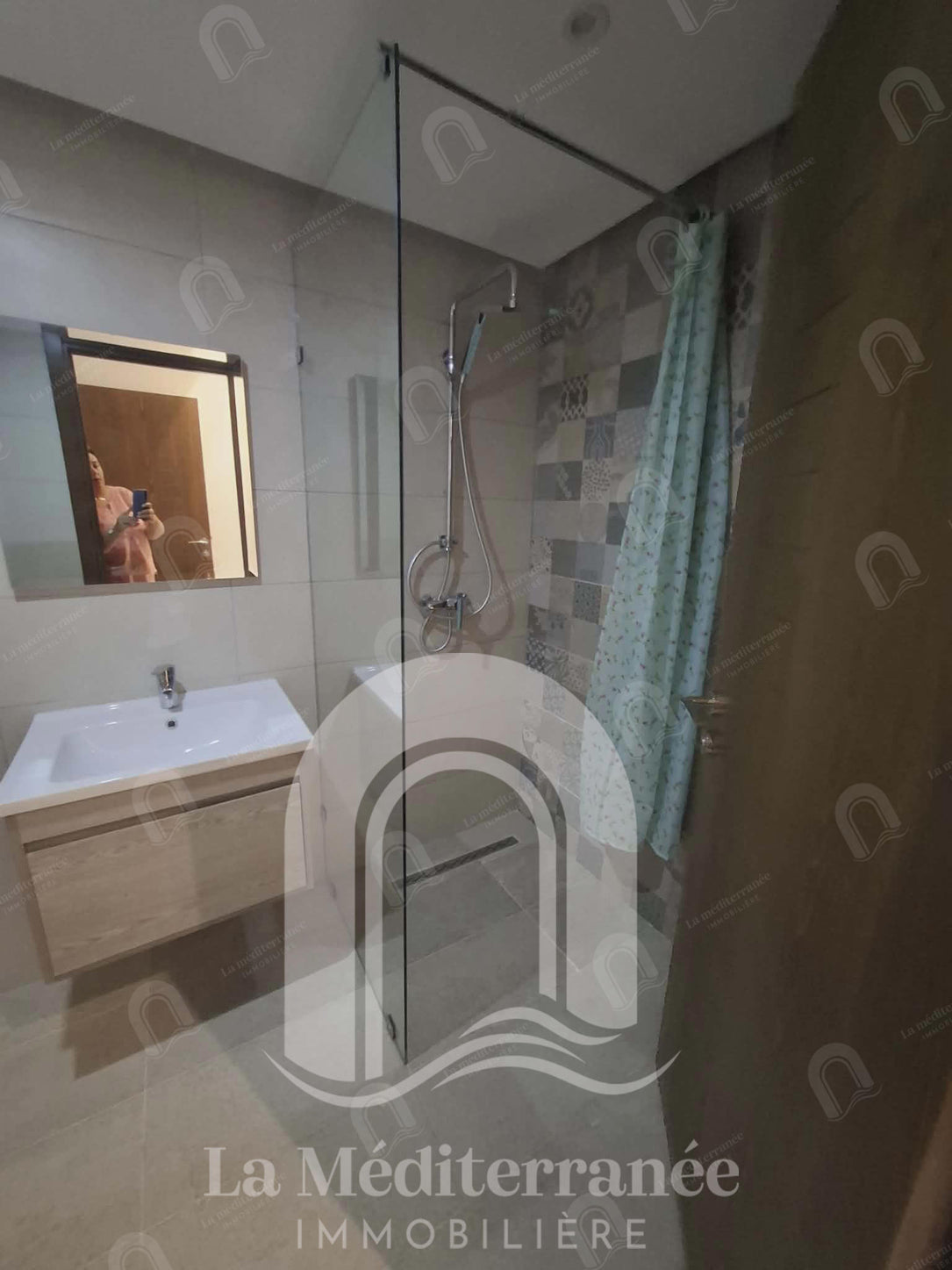 NV Appartement à Mégrine Coteau   S+3
