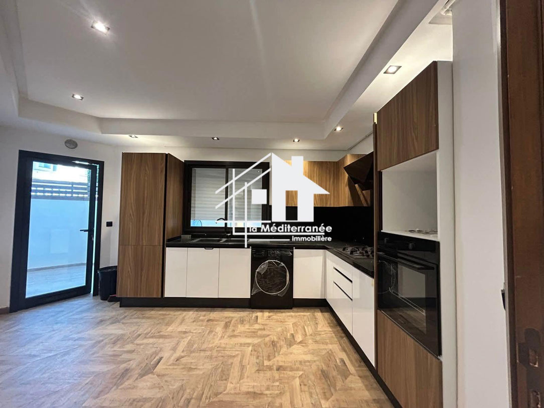 A louer un duplex S+4 a Ain Zaghouan Nord