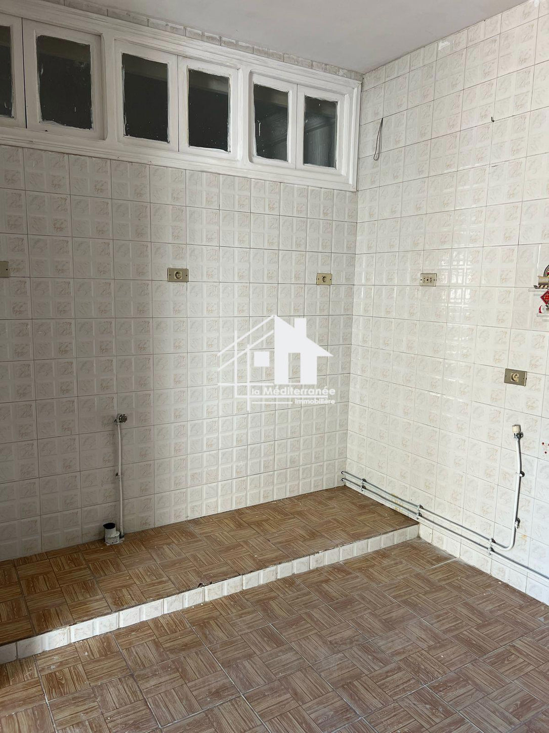 A louer étage de villa S+3 à Khaznadar