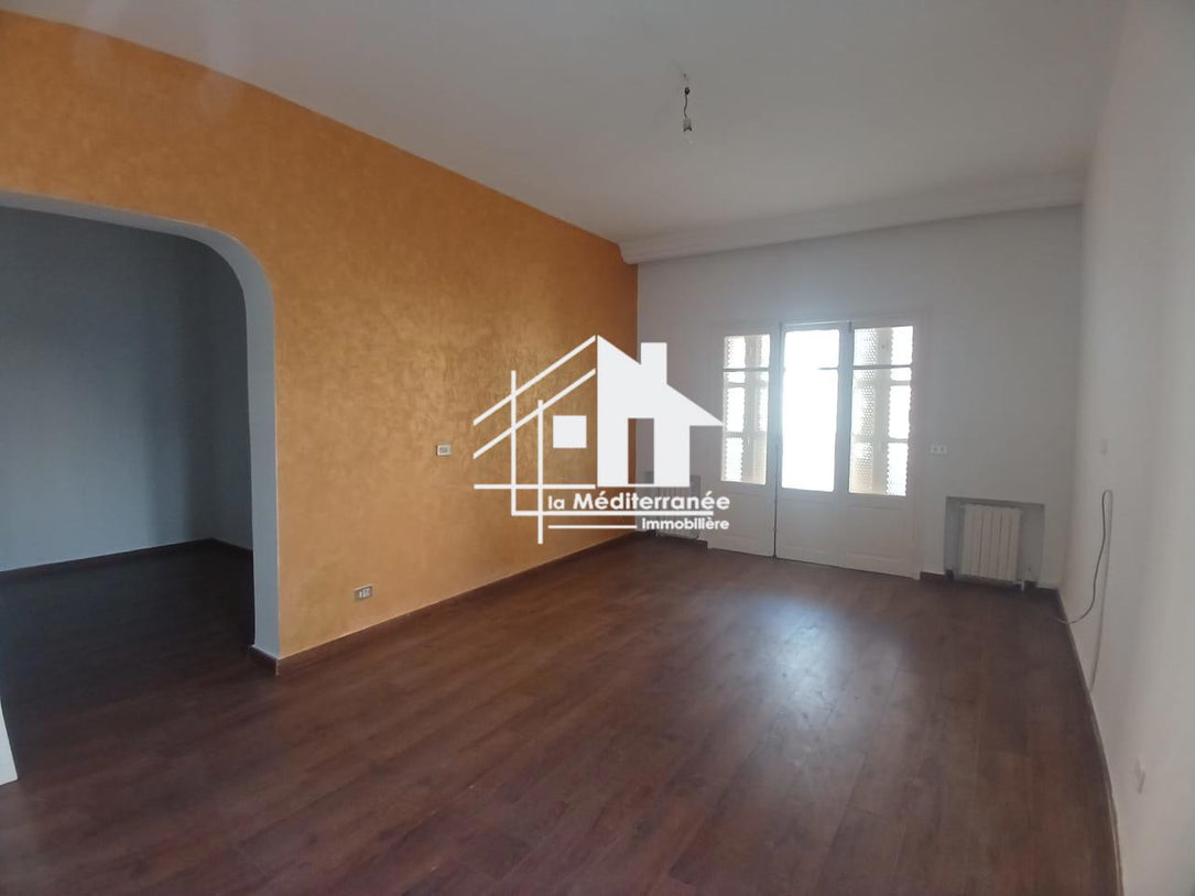 A louer villa s+4 à gammarth