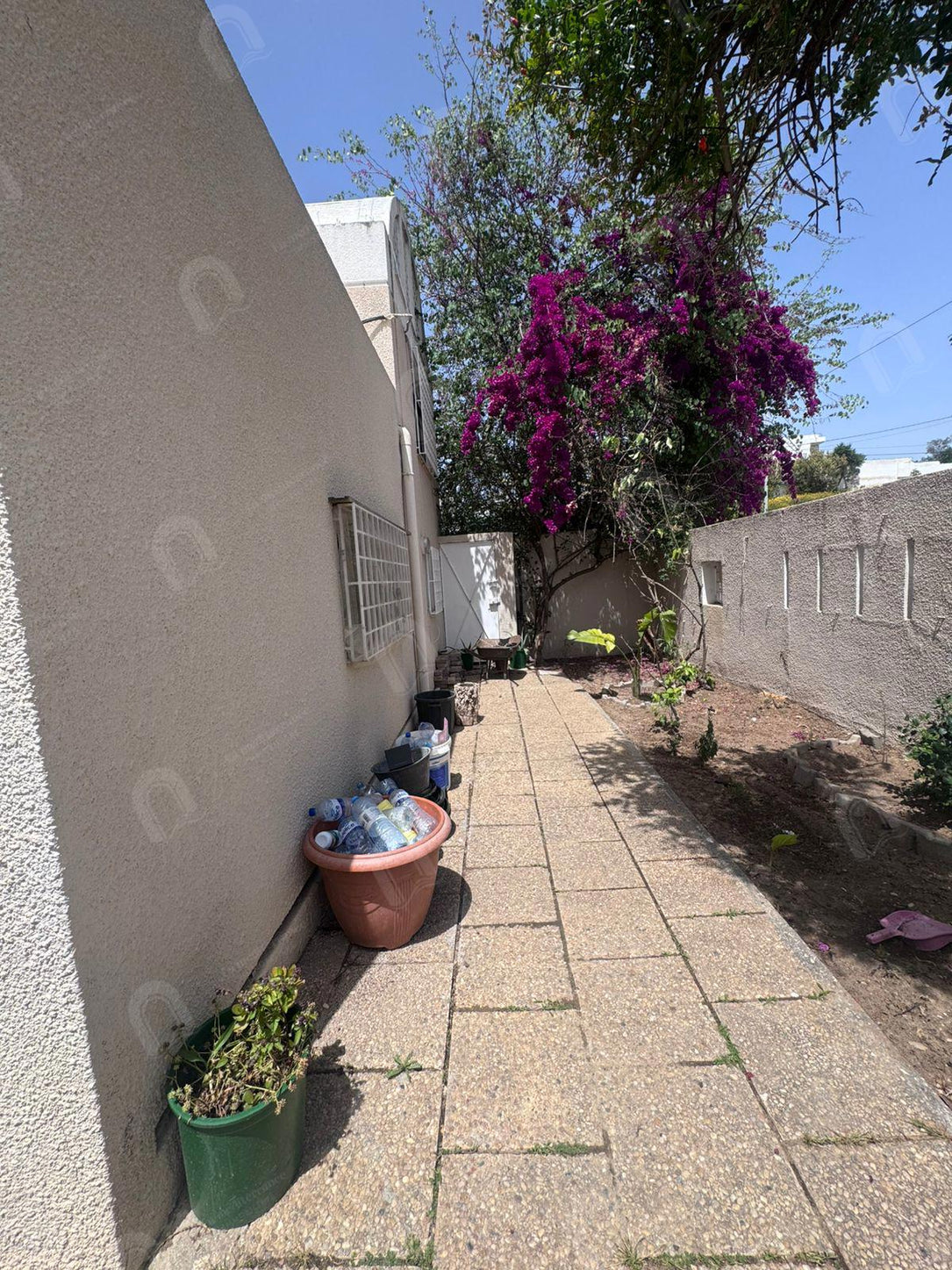 A vendre Villa 2S+5 avec grand jardin à cité romena