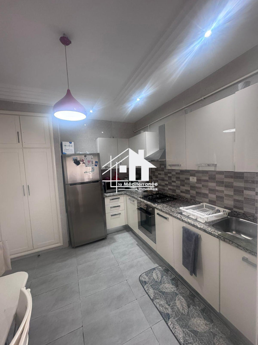 À louer un Appartement S+3 hst a manouba