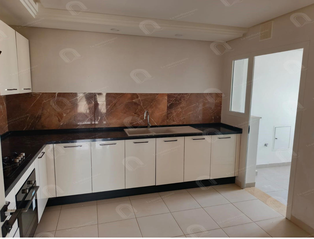 A vendre un appartement S+2 à Boumhal