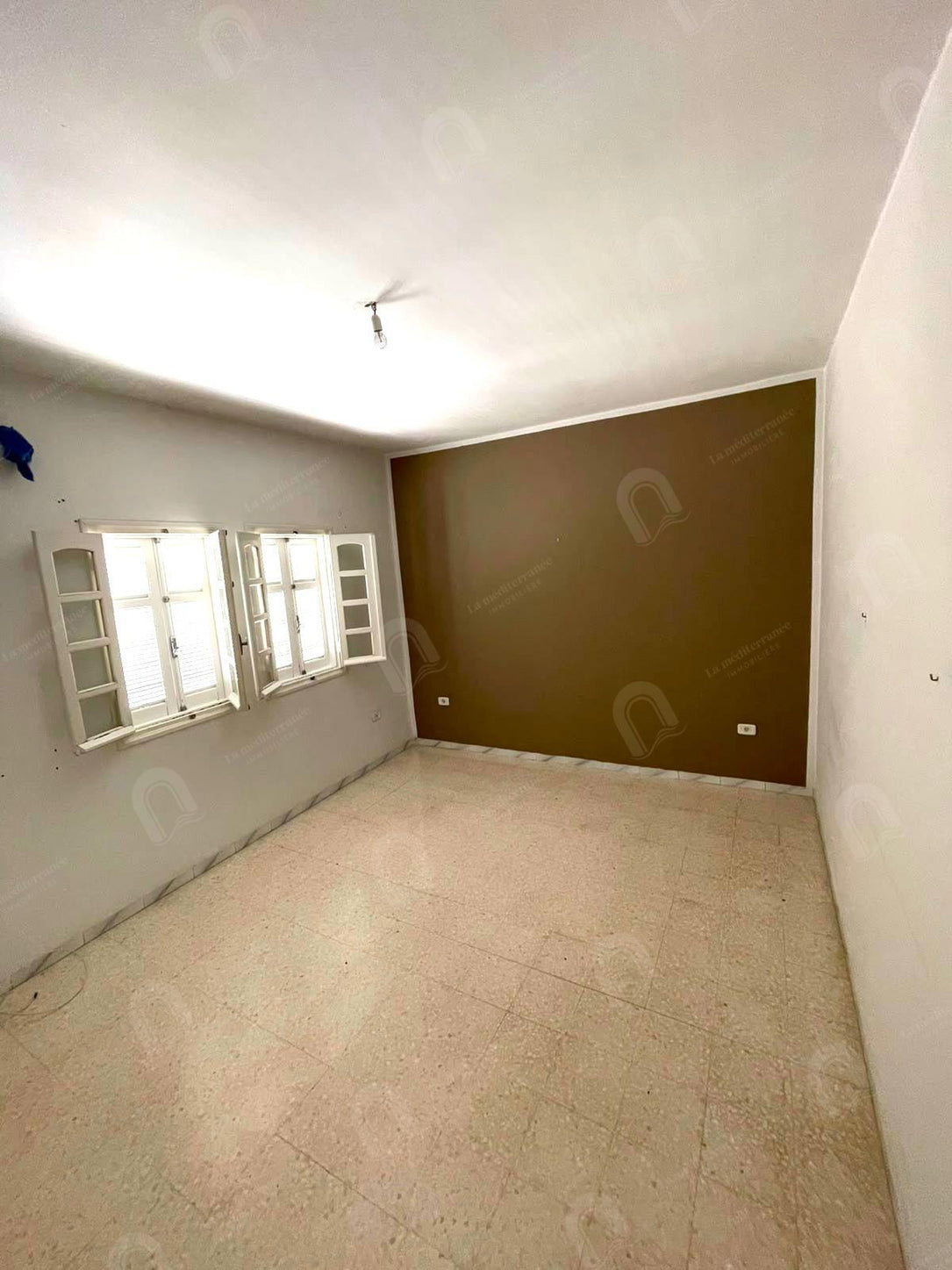 A louer étage de villa s+3 20 à cité haras bardo