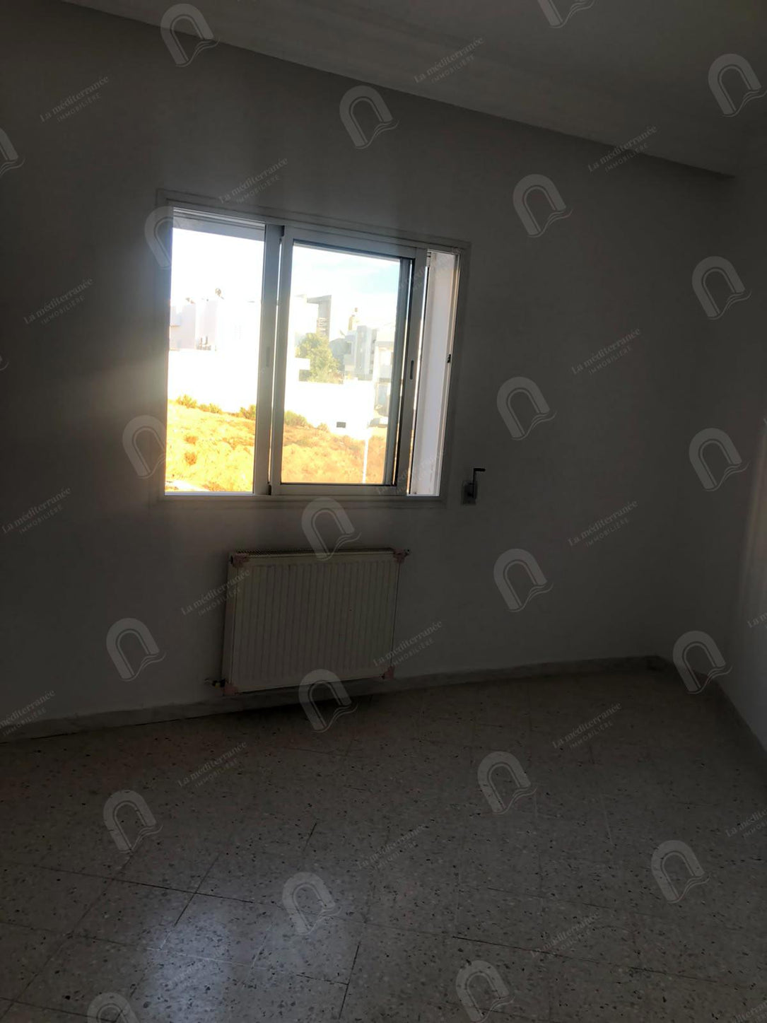 A louer un appartement s+2 à jardin d'el menzah 2