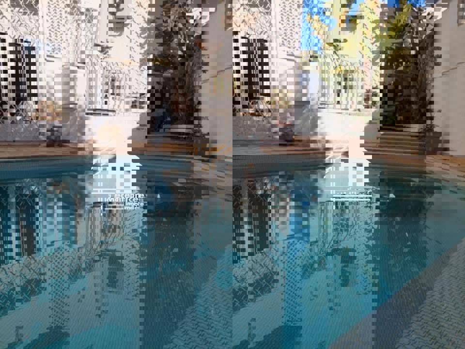 A louer une villa S+3 à la Marsa