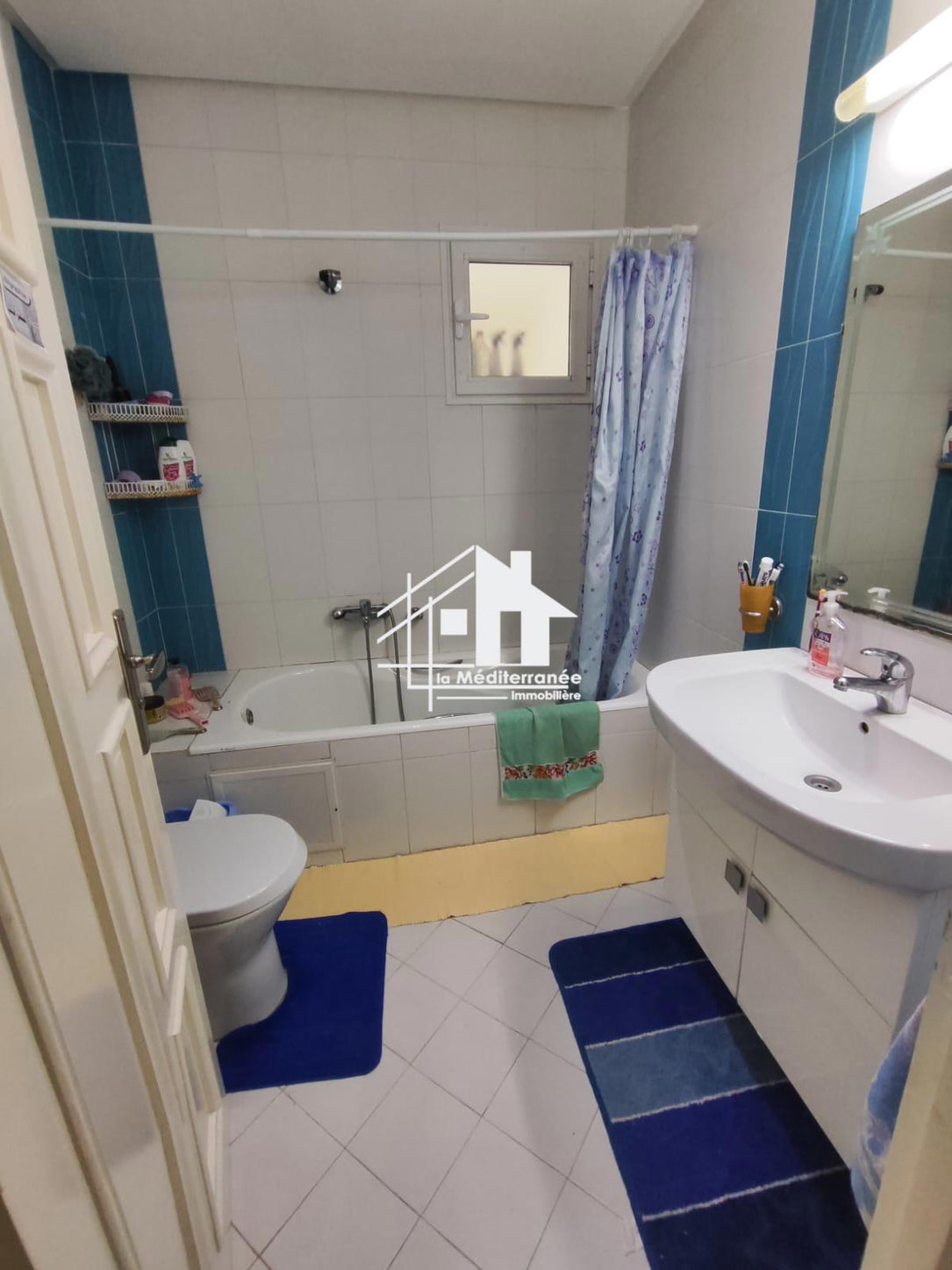 A vendre S+4 a la Soukra