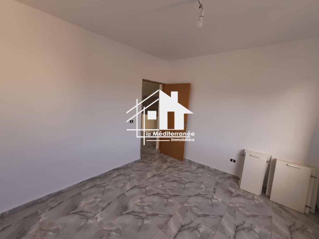 A louer étage de villa S+2 à manouba