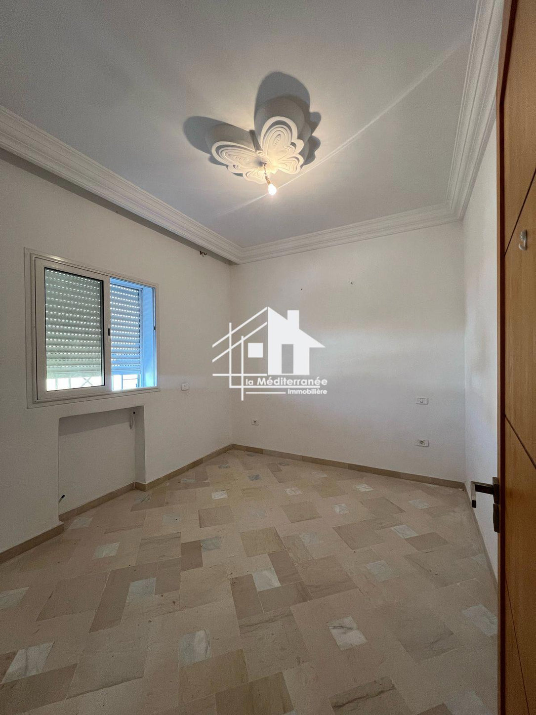 a louer appartement s2 a rue tunis au Bardo
