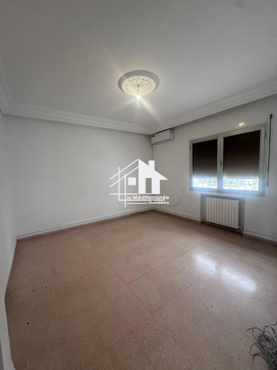 à louer un étage de villa s+3 au bardo