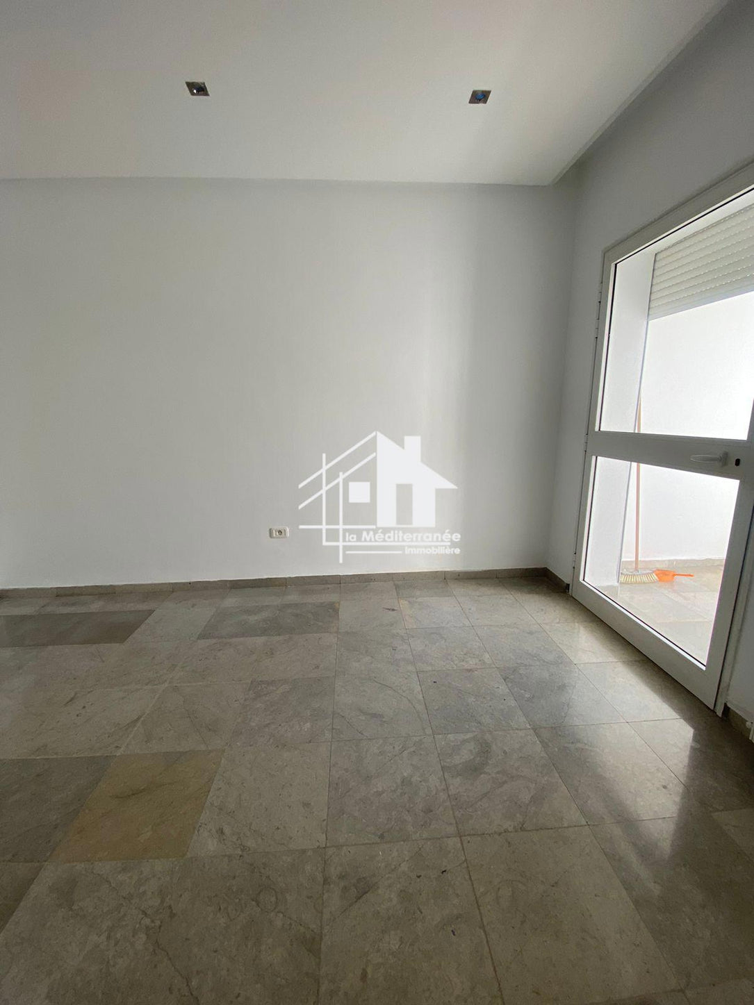 A louer appartement S+2 hst au bardo 2