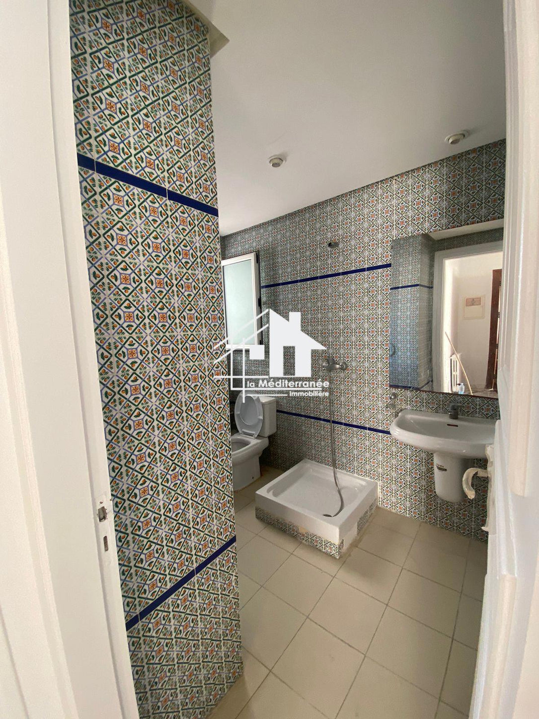 A louer appartement S+3 à Ennassr