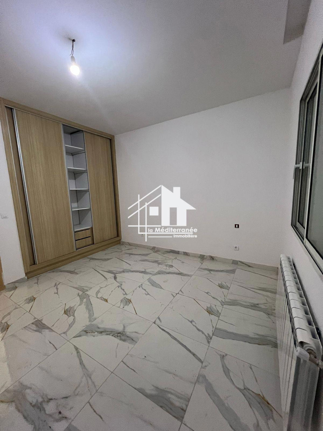 location des étages de villas s3 jamais habitée au Bardo