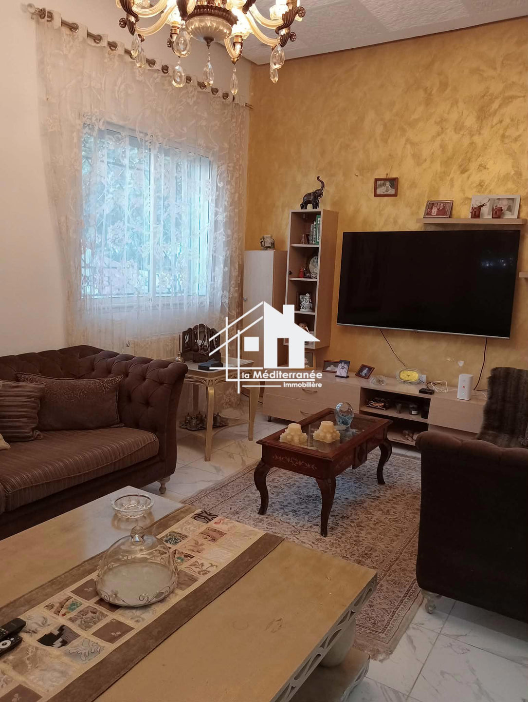 A vendre villa S+3 à Ezzahra
