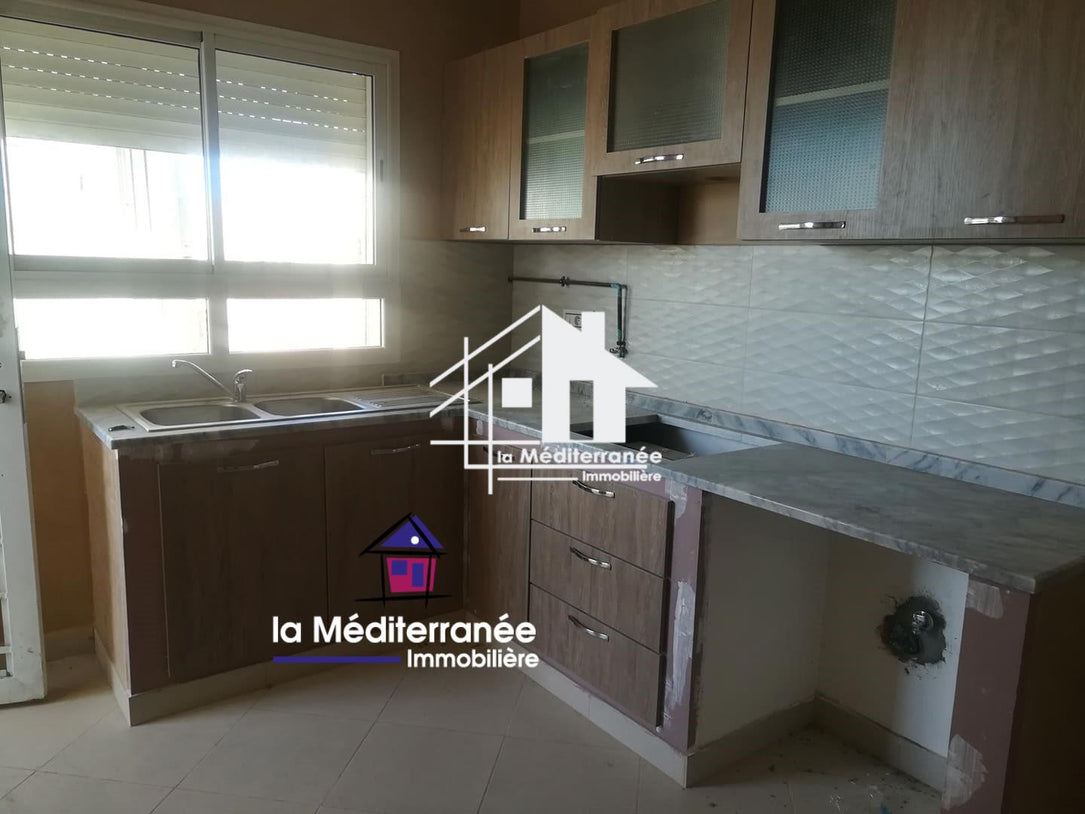 A louer Appartement s+3 A Boumhal Bassatine
