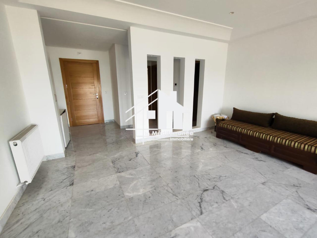 A vendre un trés spacieux s+2 à chotrana 1