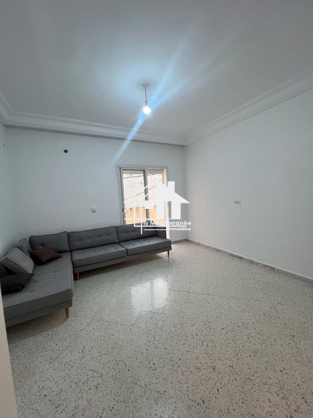 A louer étage de villa S+2 à manouba