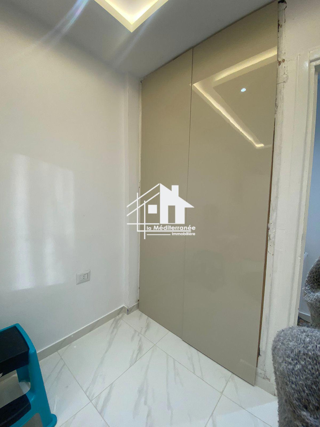 A vendre appartement S+3 hst au bardo 2