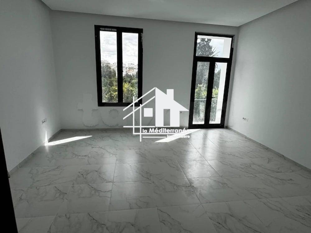A louer bureau h+1 au centre ville Tunis