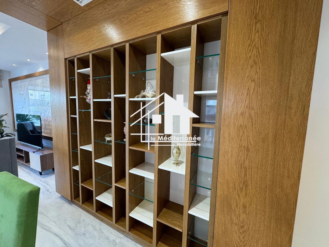 Une magnifique villa S+3 meublé avec jardin