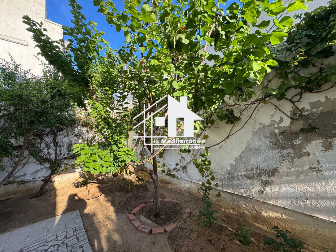 un duplex S+4 avec piscine à la Marsa