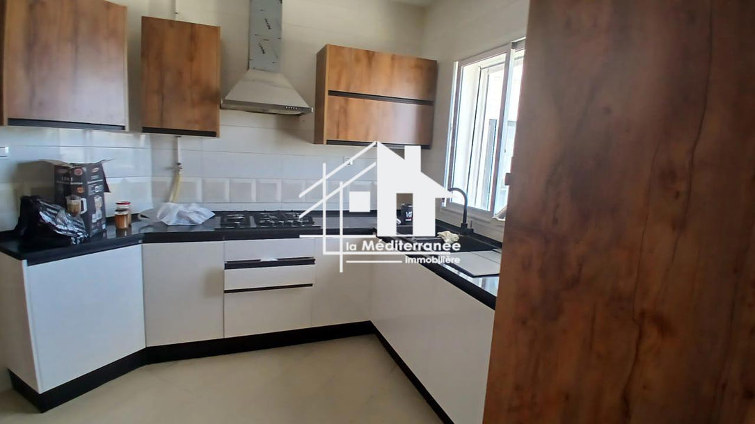 Un appartement S+3 à Jardin de Carthage