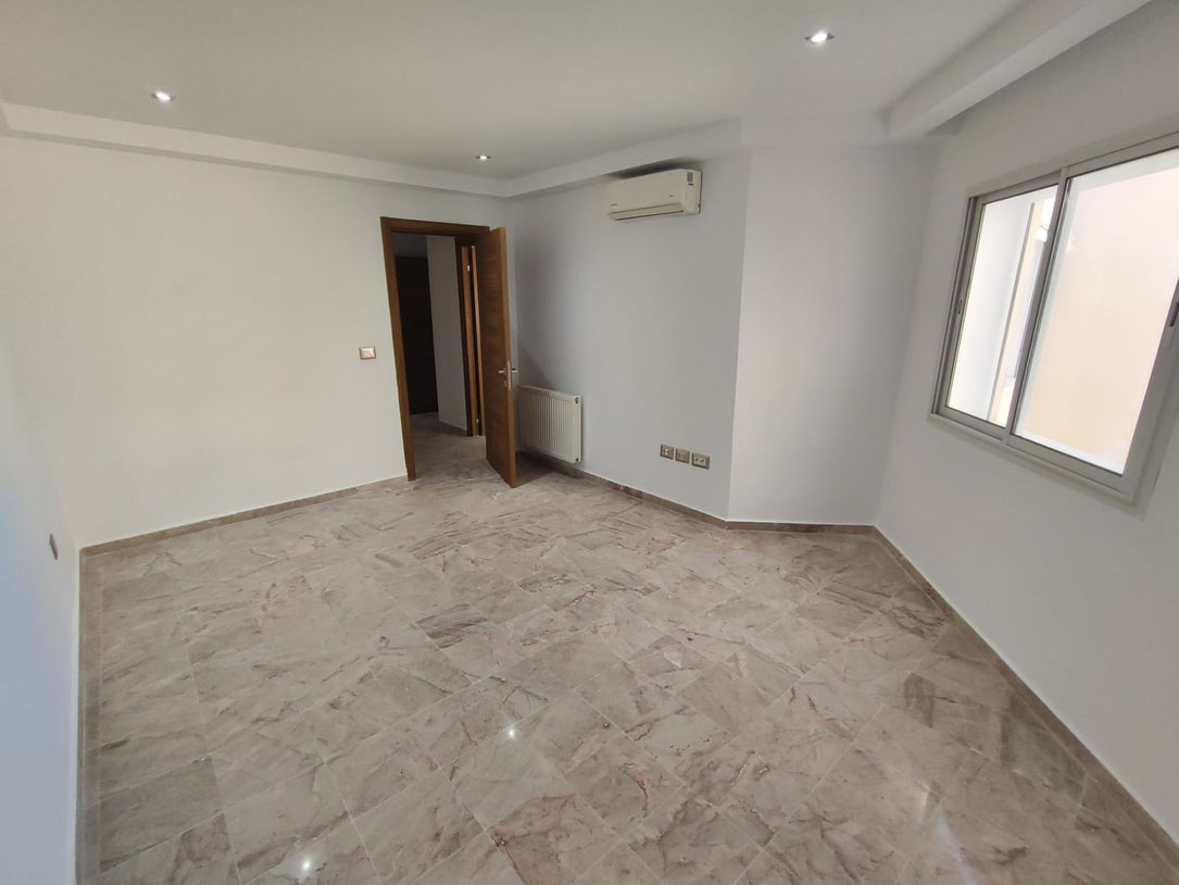 A louer un superbe s+2 a la soukra closerie