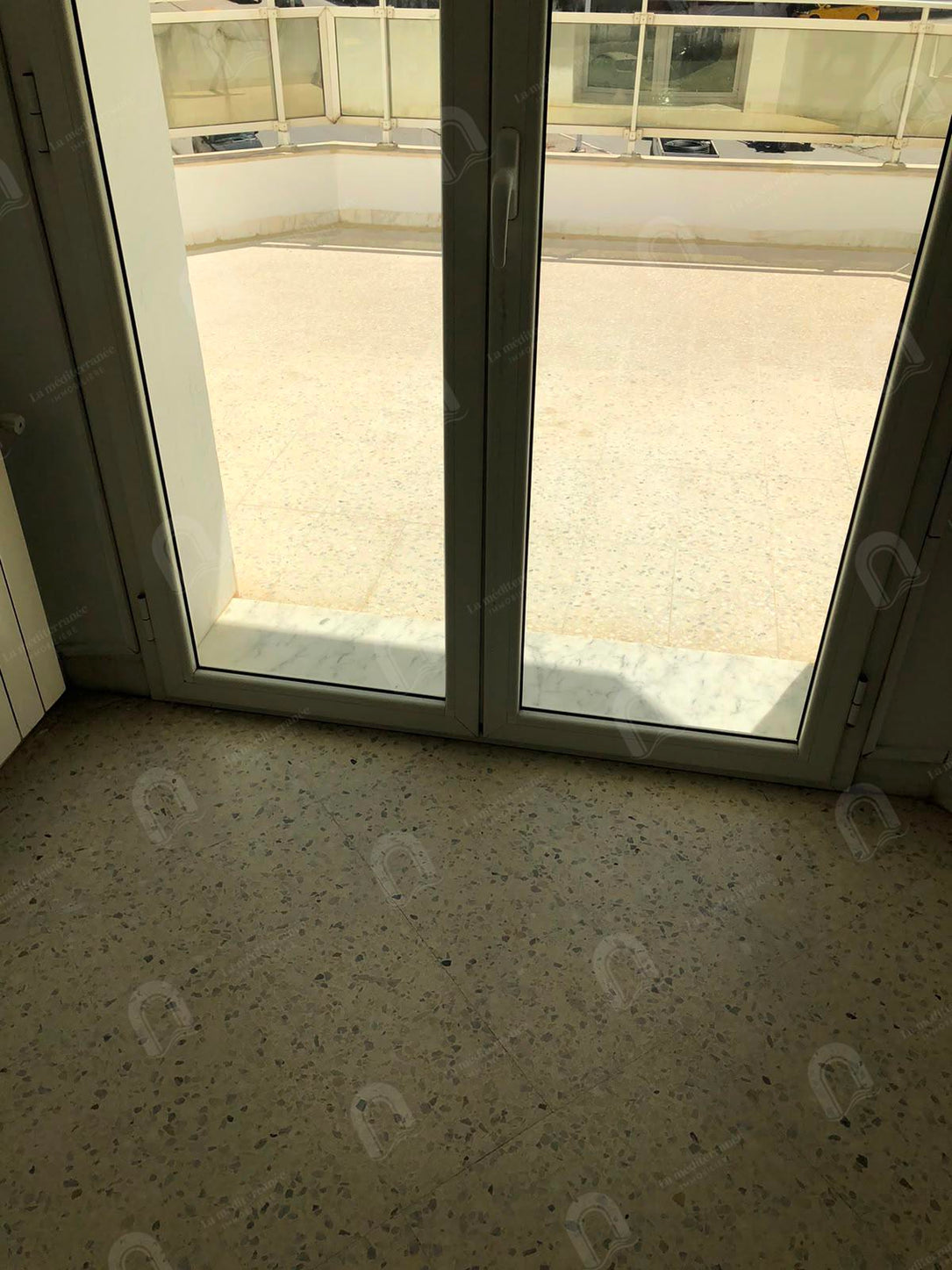 à louer un appartement s+4 aux jardins d'el menzah 1