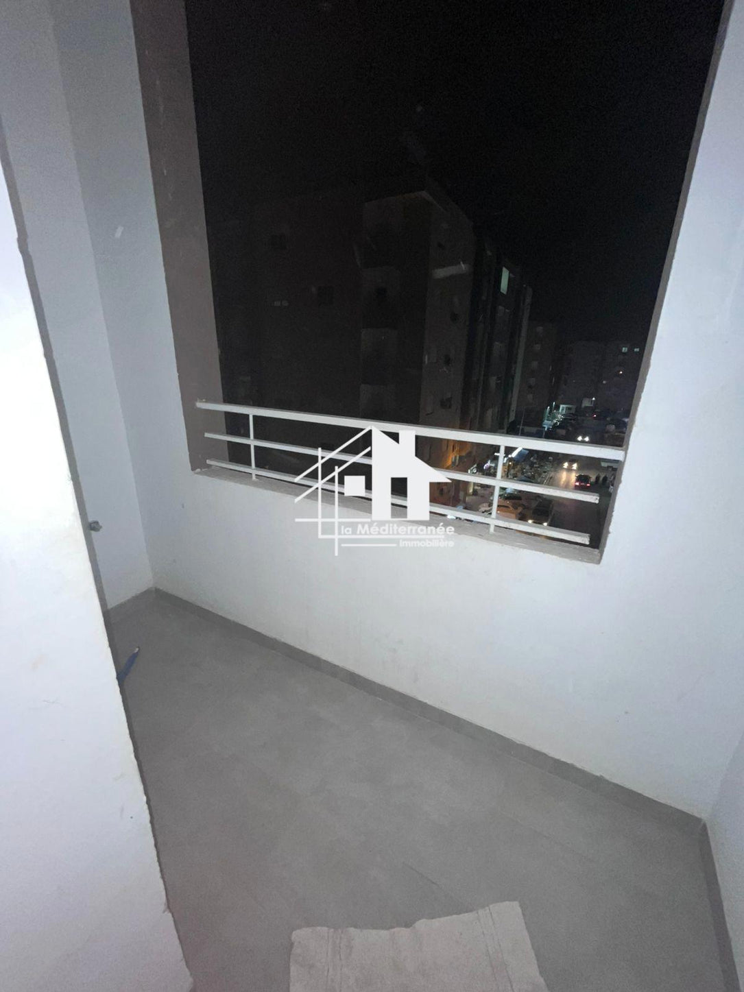 A vendre  un appartement s+2 a cite  wahat