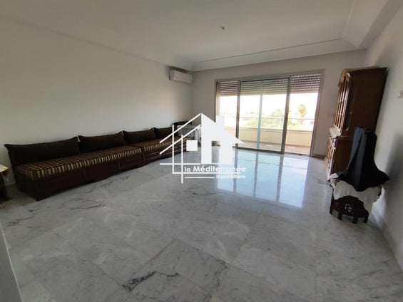 A vendre un trés spacieux s+2 à chotrana 1