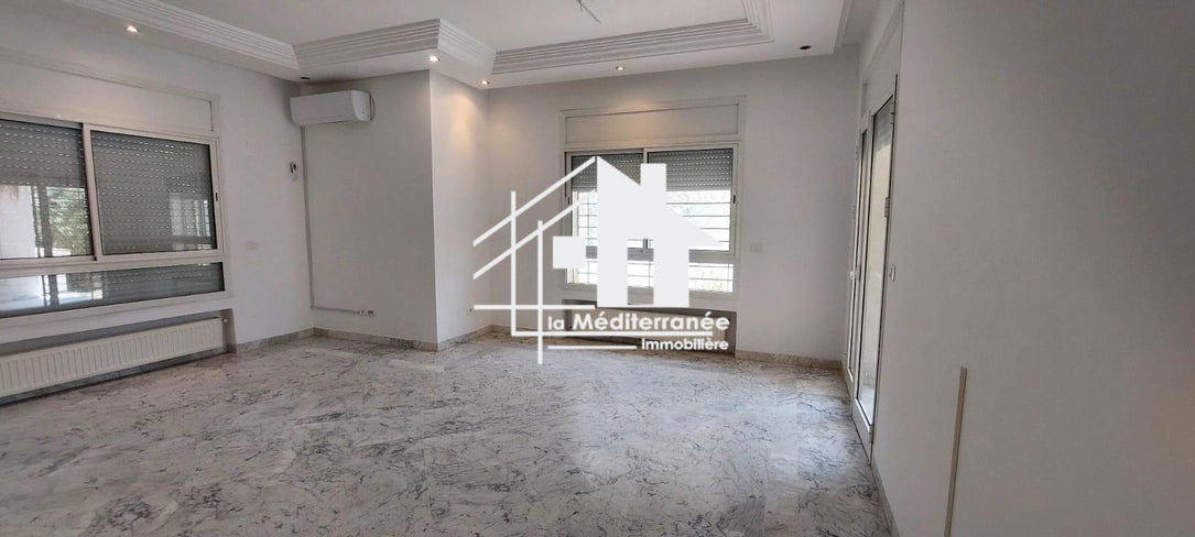 appartement S+3 RDC
