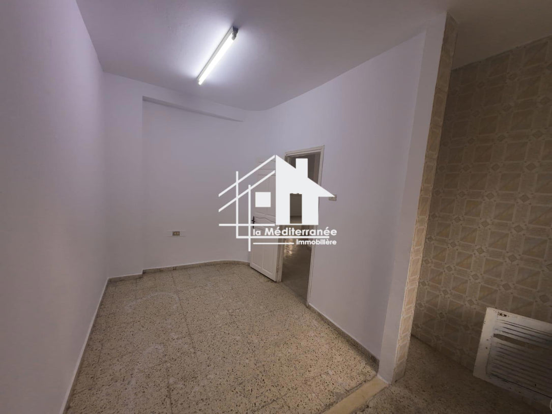 A louer étage de villa S+3 à manouba