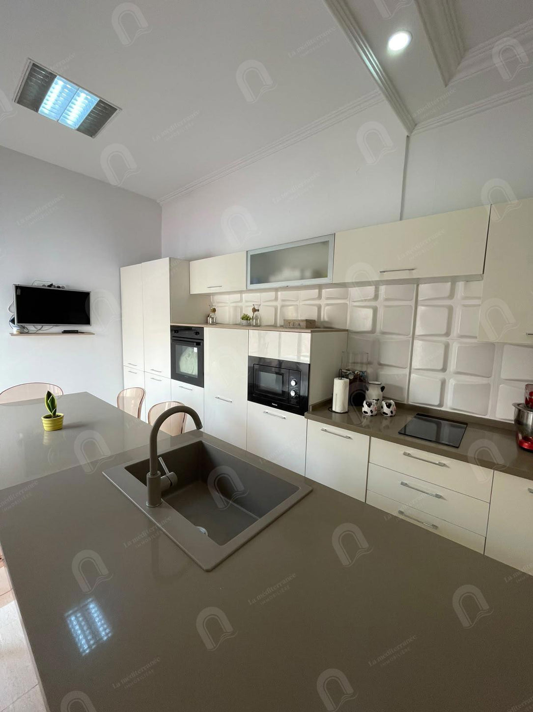 A vendre une superbe villa au bardo