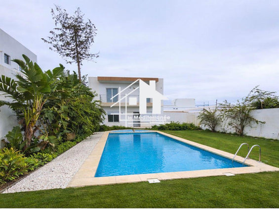 A louer villa S4 à la soukra