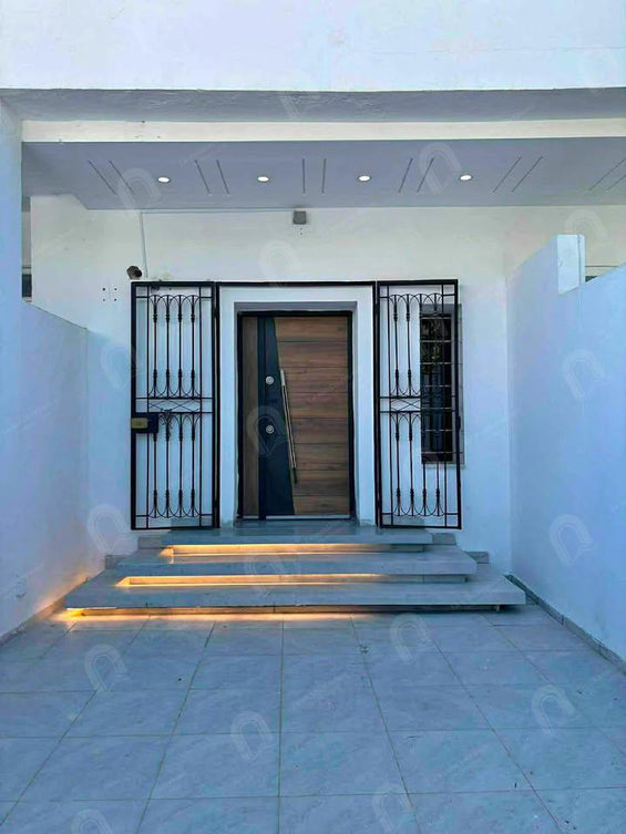 A louer un étage de villa S+2 Rdc indépendant  au Bardo