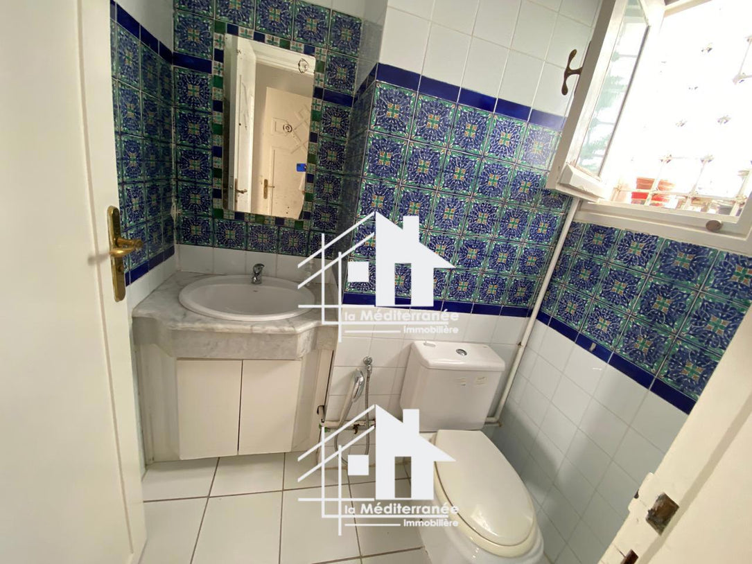 A vendre Appartement S+3 à Ennasr 1
