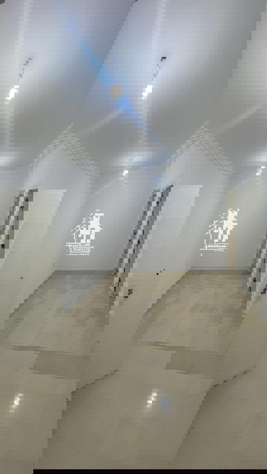 A vendre appartement S+3  au bardo 2 ras tabia