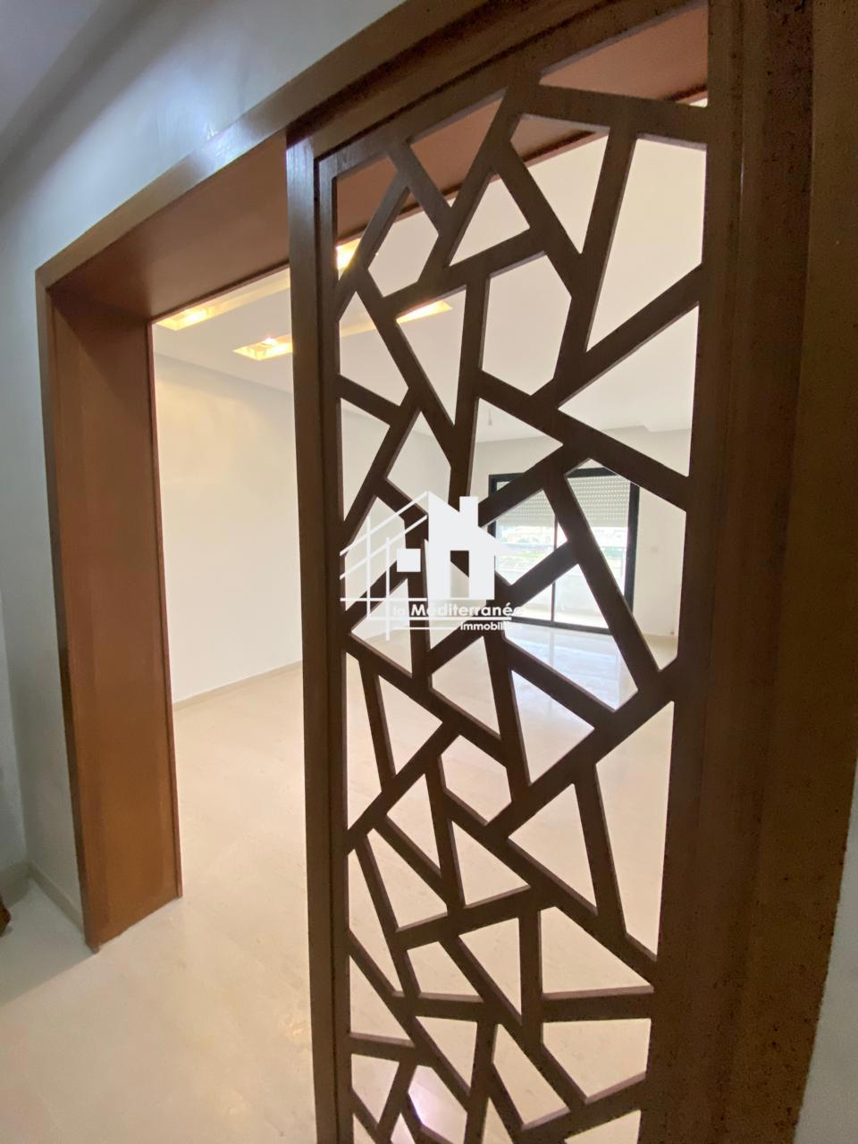 A vendre appartement S+3 HST à Manouba