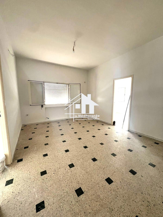 A louer étage de villa S+3 à Bayrem Tounsi