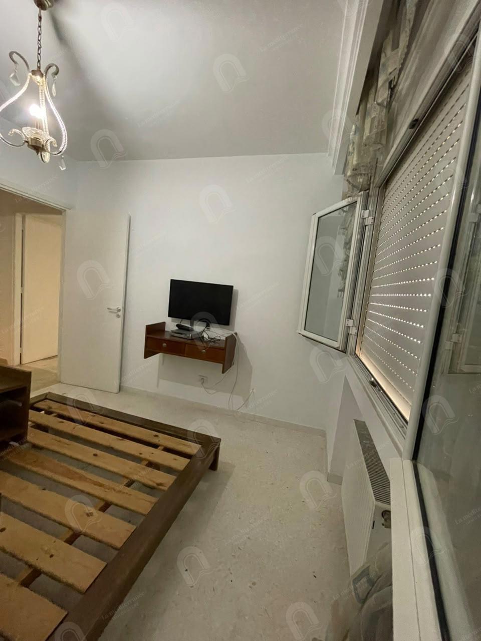 A vendre un appartement s+2 à jardin d'el menzah 22