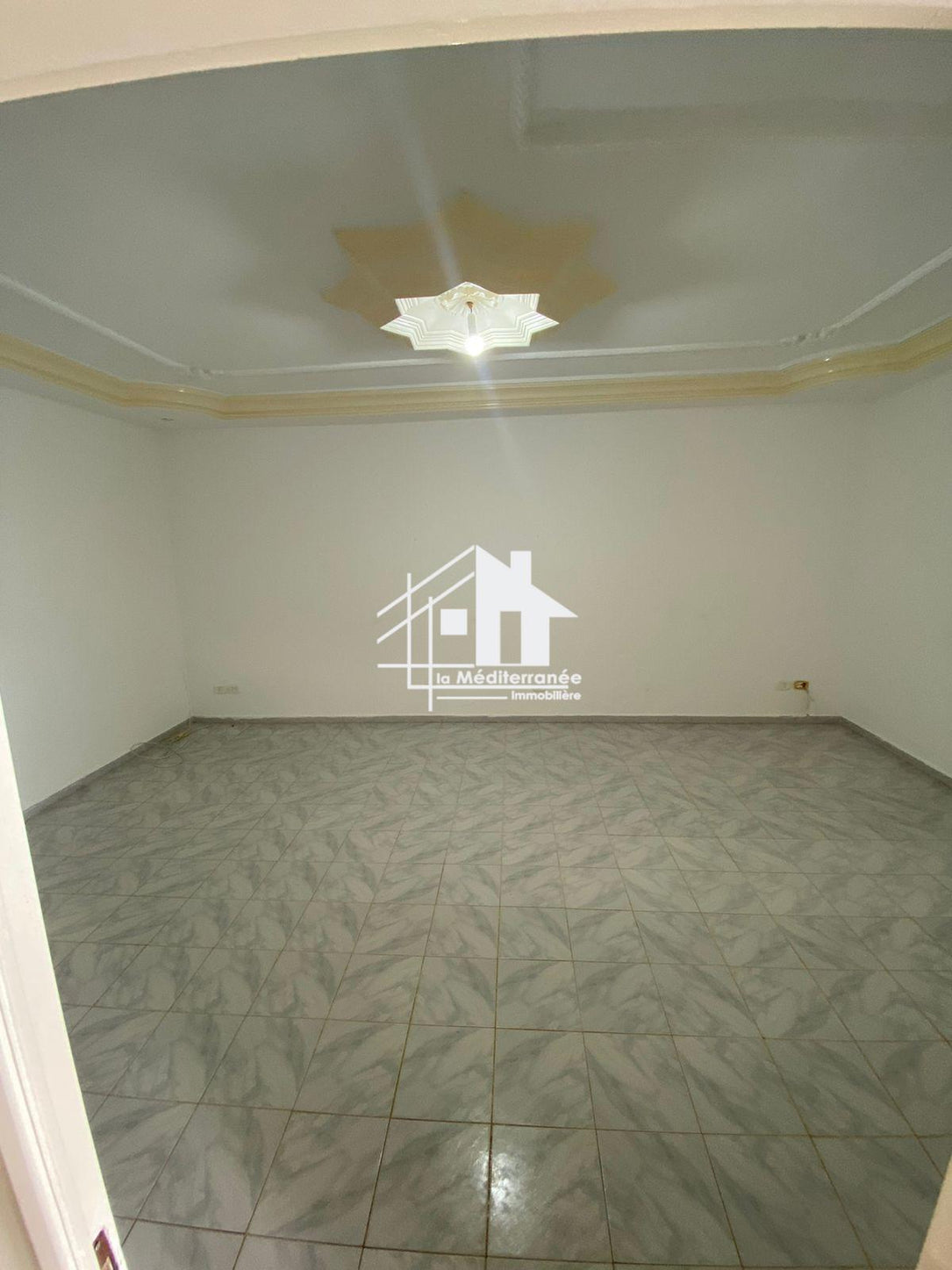 A louer étage de villa S+2 RDC à El Agba