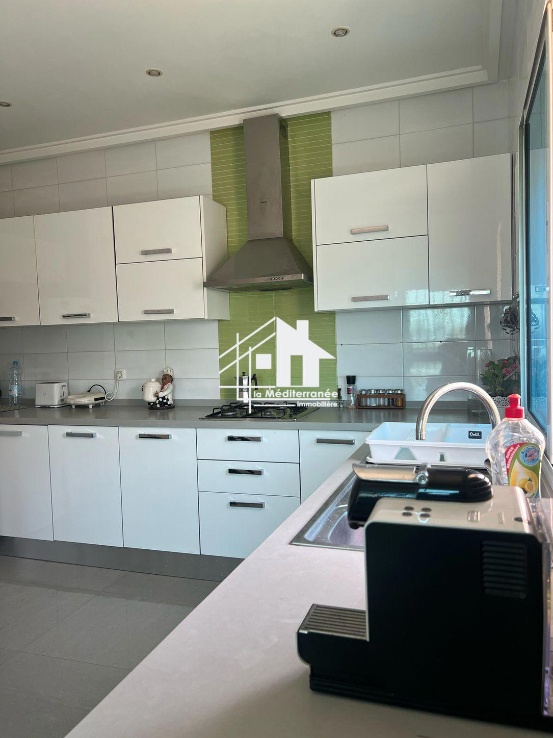 A louer étage de villa s+2 haut standing à Danden