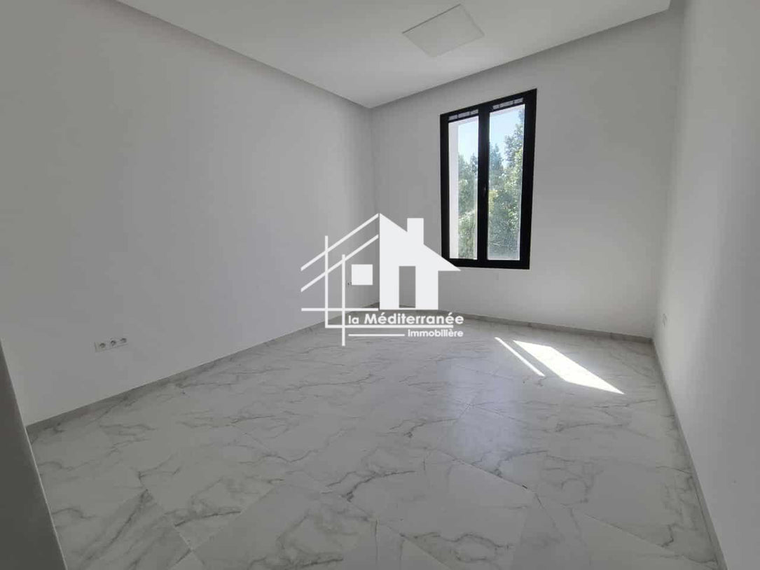 A louer bureau h+1 au centre ville Tunis