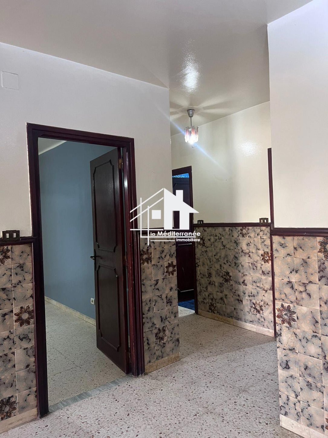 A louer étage de villa 2S+4 AU BARDO