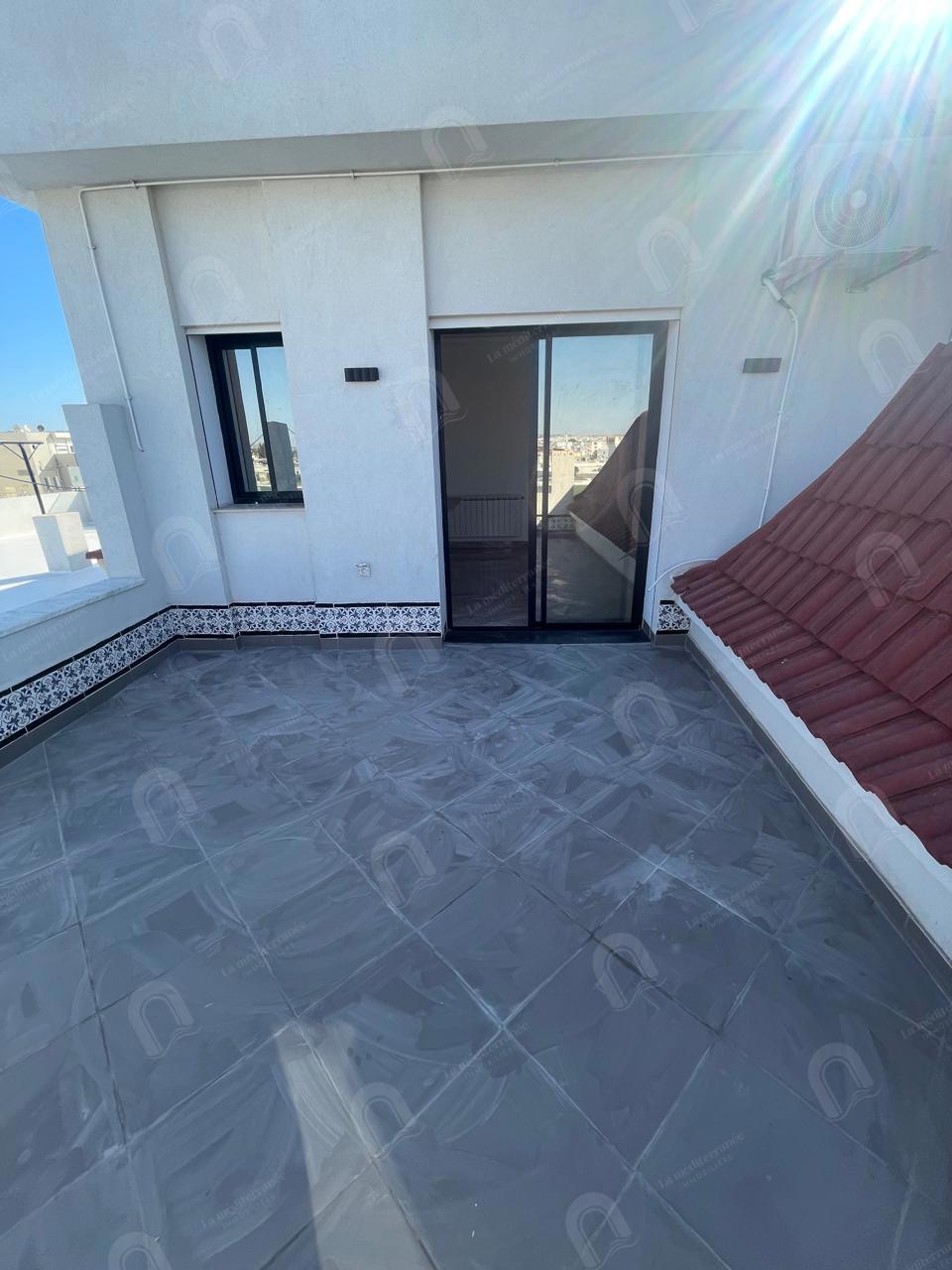 A louer appartement S+1 haut standing au bardo
