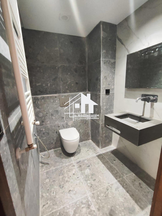 A vendre s+2 neuf a Ain Zaghouan Nord