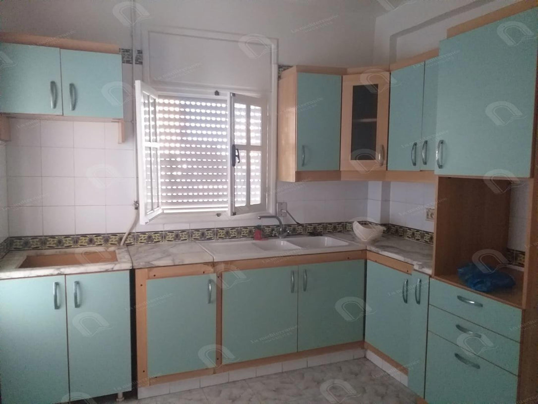 Appartement s+3 à Ezzahra
