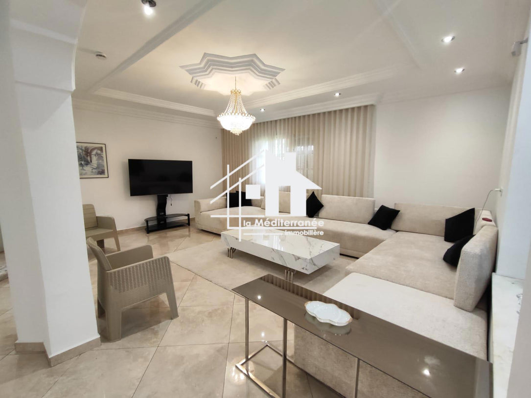 A louer une villa meublée à la soukra