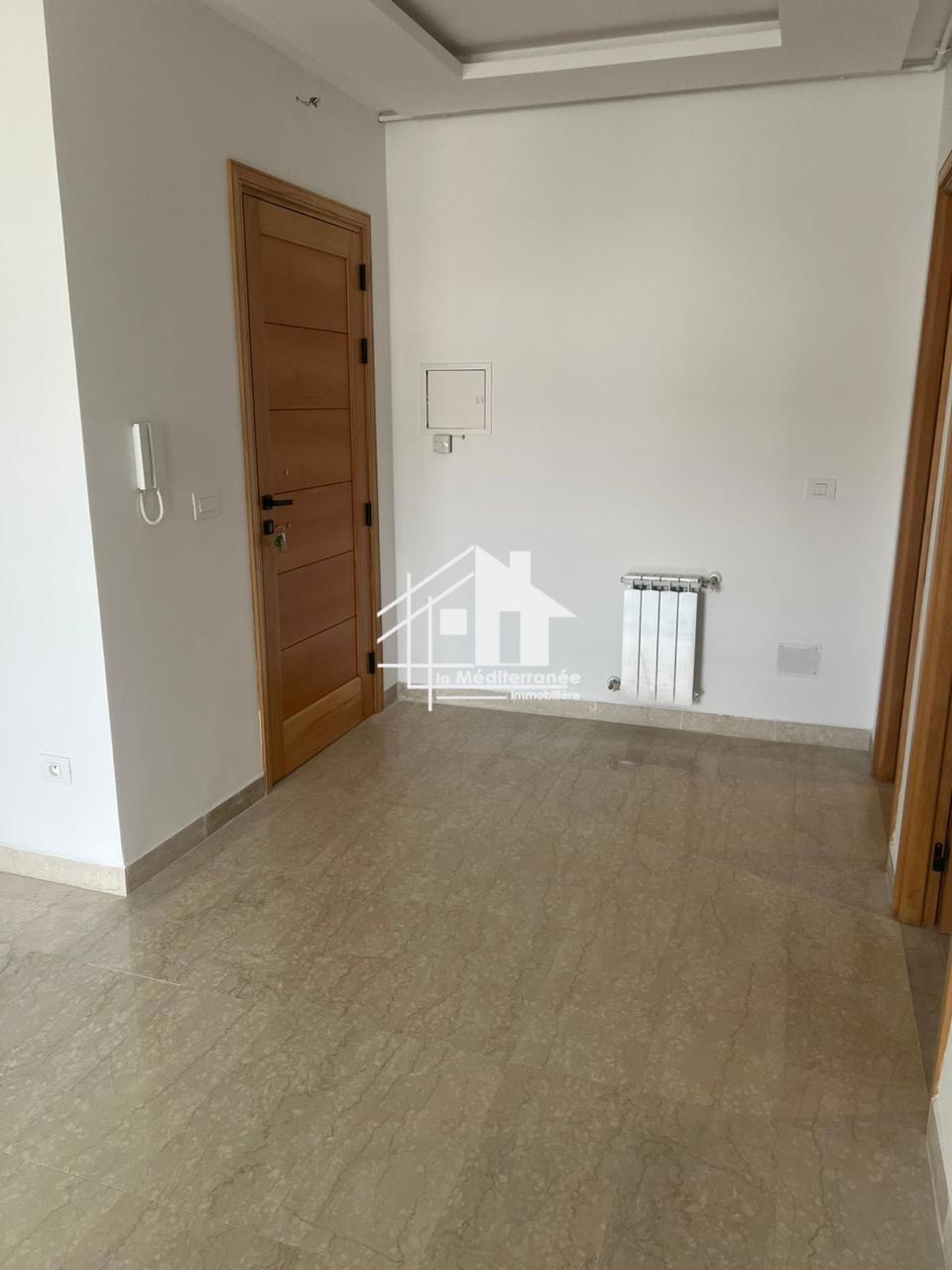A louer un appartement s+1 à jardin d'el menzah2